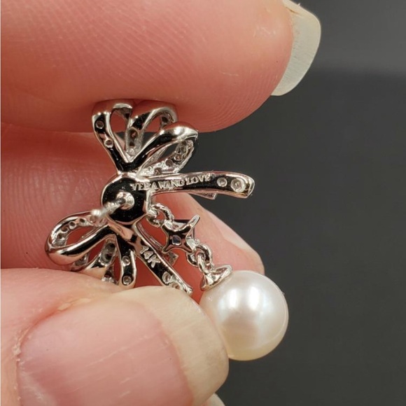 RARE! Vera Wang Love 14k White Gold FW Pearl Sapphire Diamond Bow Earrings - Picture 4 of 5